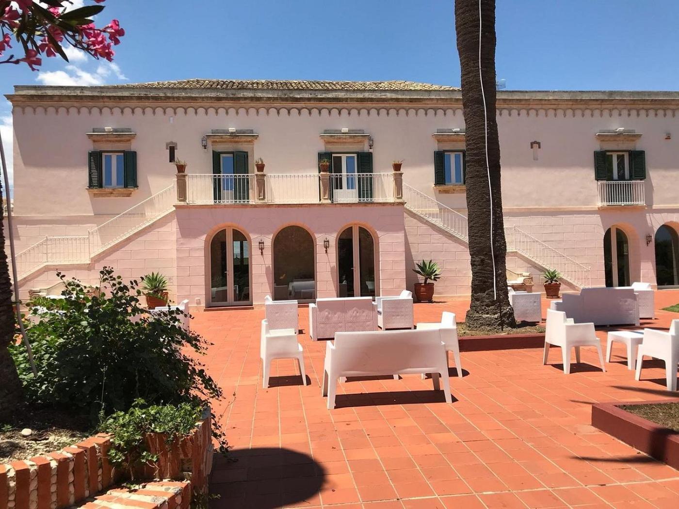 Isola Charm B&B - A Historic Villa Near Punta Del Pero Beach Syracuse Exterior photo
