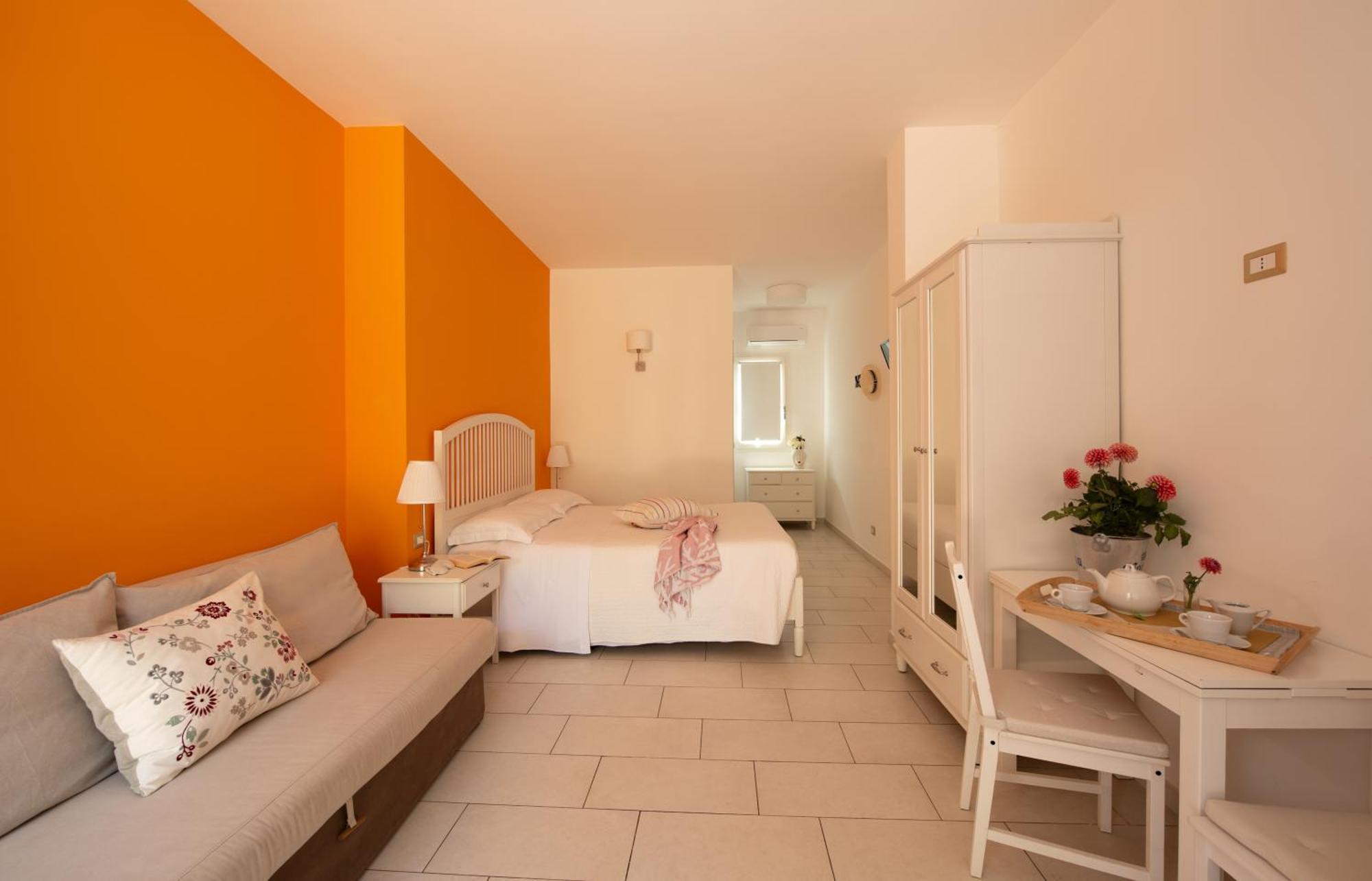 Isola Charm B&B - A Historic Villa Near Punta Del Pero Beach Syracuse Exterior photo