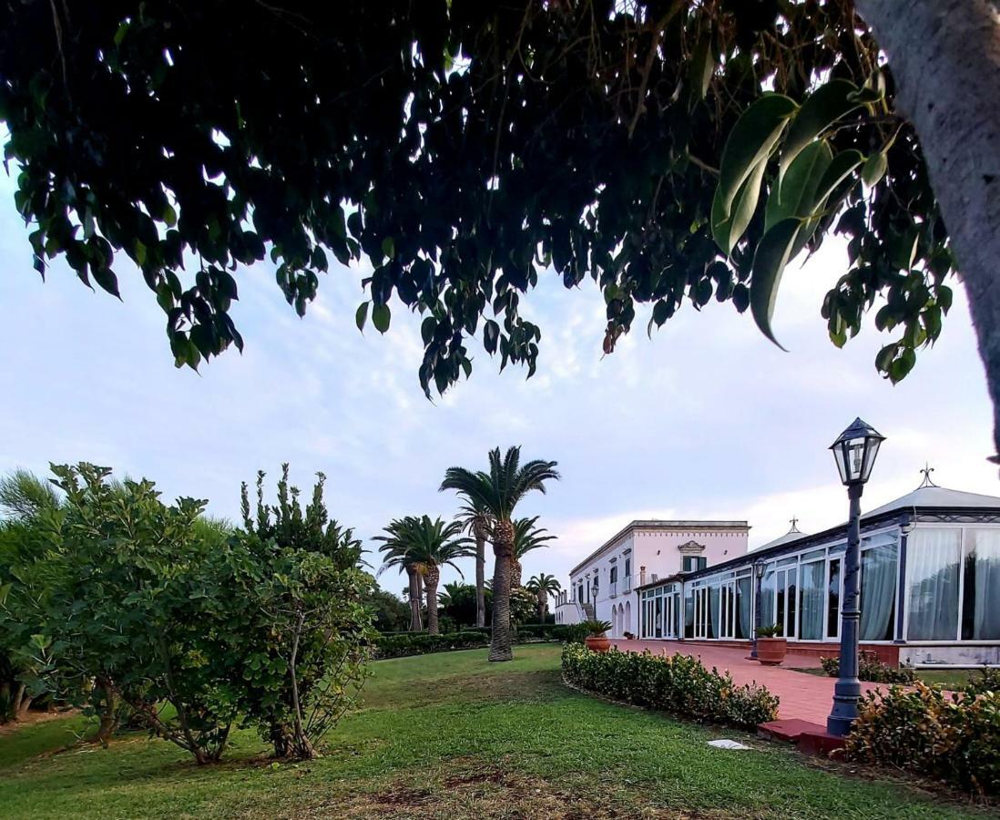 Isola Charm B&B - A Historic Villa Near Punta Del Pero Beach Syracuse Exterior photo