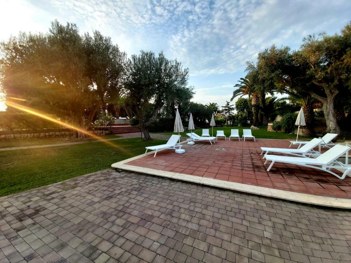 Isola Charm B&B - A Historic Villa Near Punta Del Pero Beach Syracuse Exterior photo